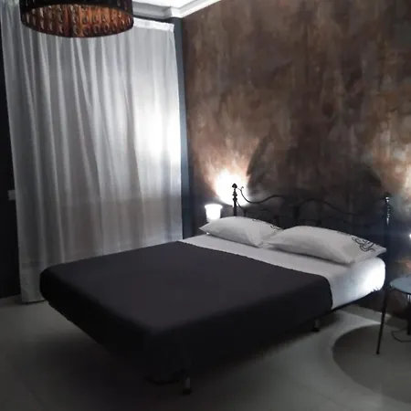 Profili Siciliani Ognina Bed & Breakfast *