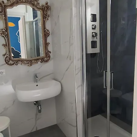 Profili Siciliani Ognina 4*